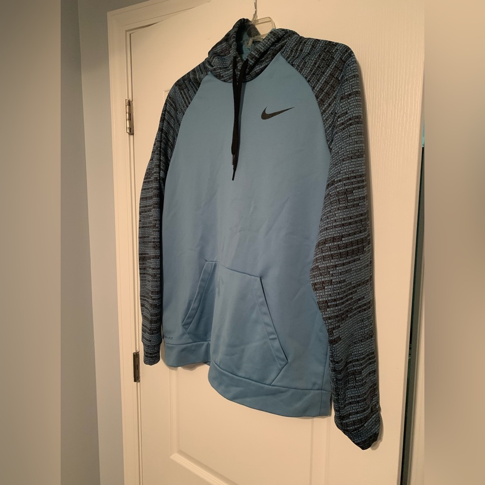 Men’s Large - Light Blue - Nike Sweatshirt - Dri Fit